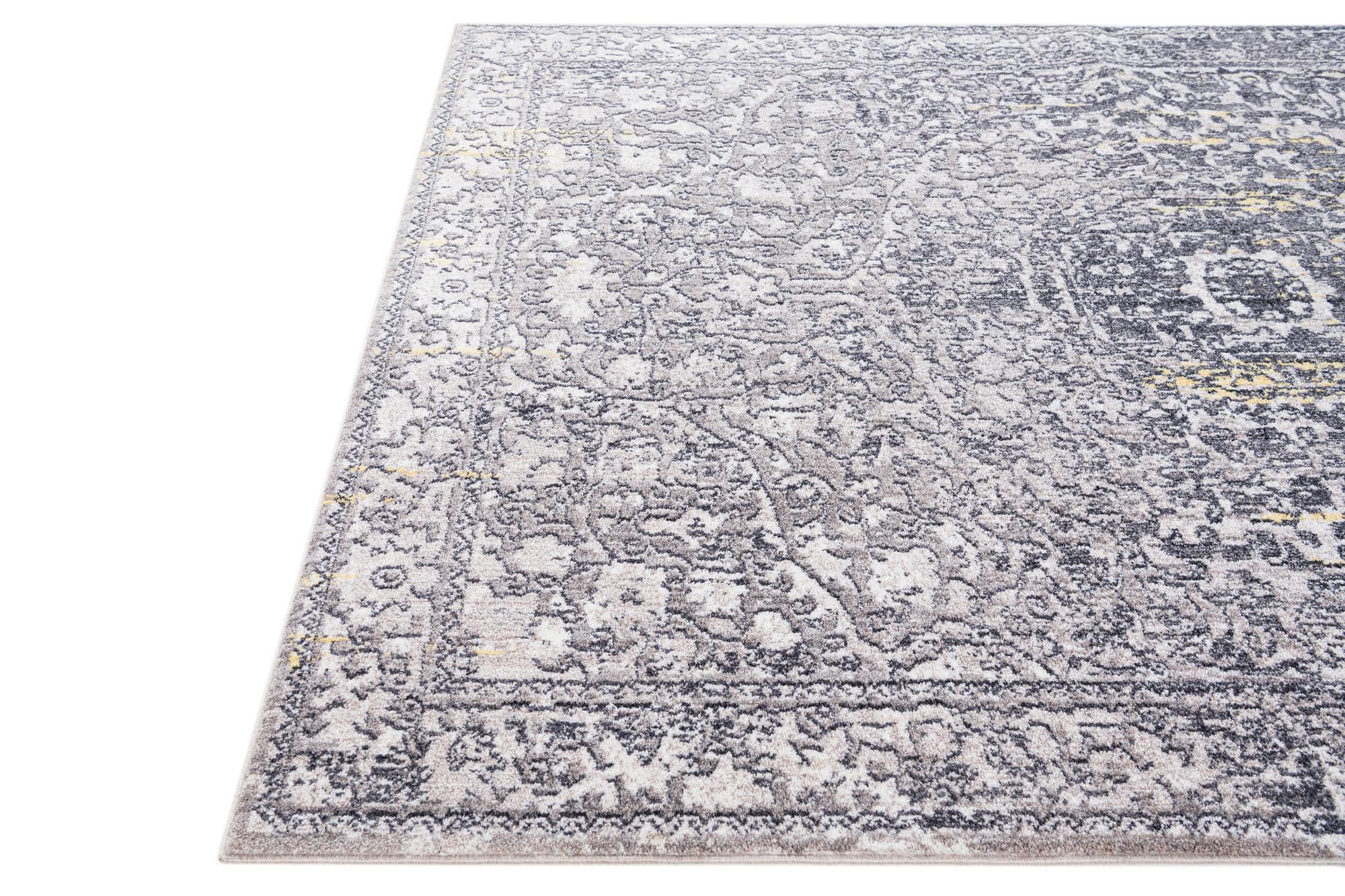 5' 3 x 7' 7 Fleur Rug