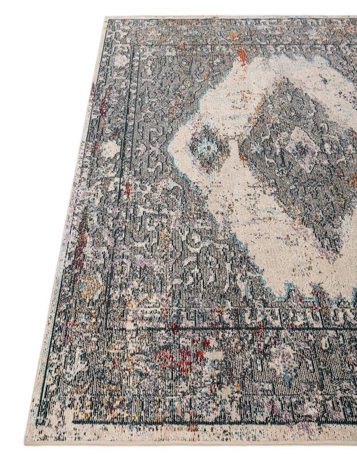 Detail image of 5' 4 x 7' 4 Fleur Rug