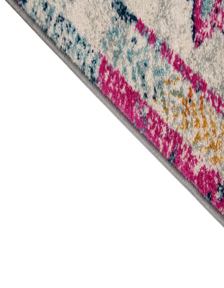 Detail image of 6' x 9' Fleur Rug