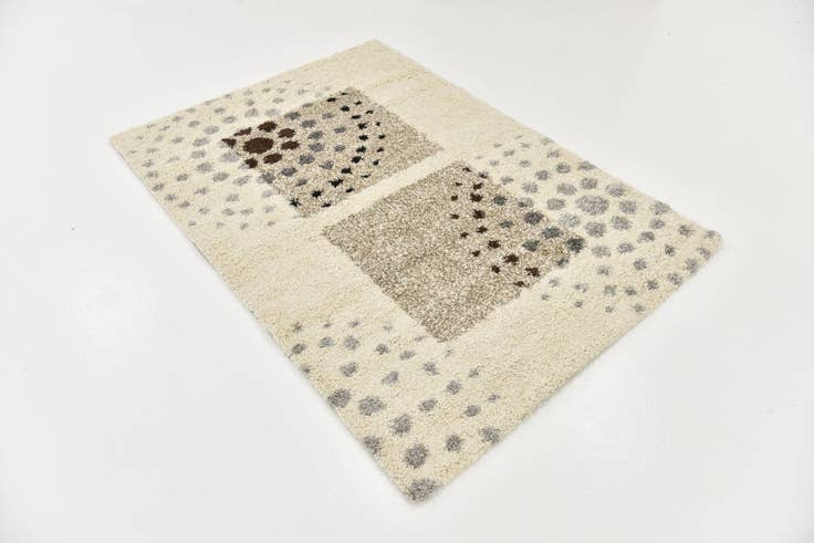 Detail image of 4' x 5' 7 Frieze Rug