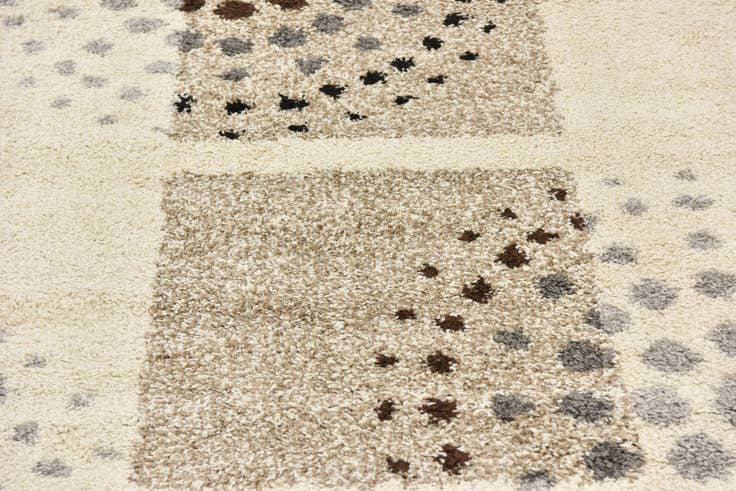 Detail image of 4' x 5' 7 Frieze Rug