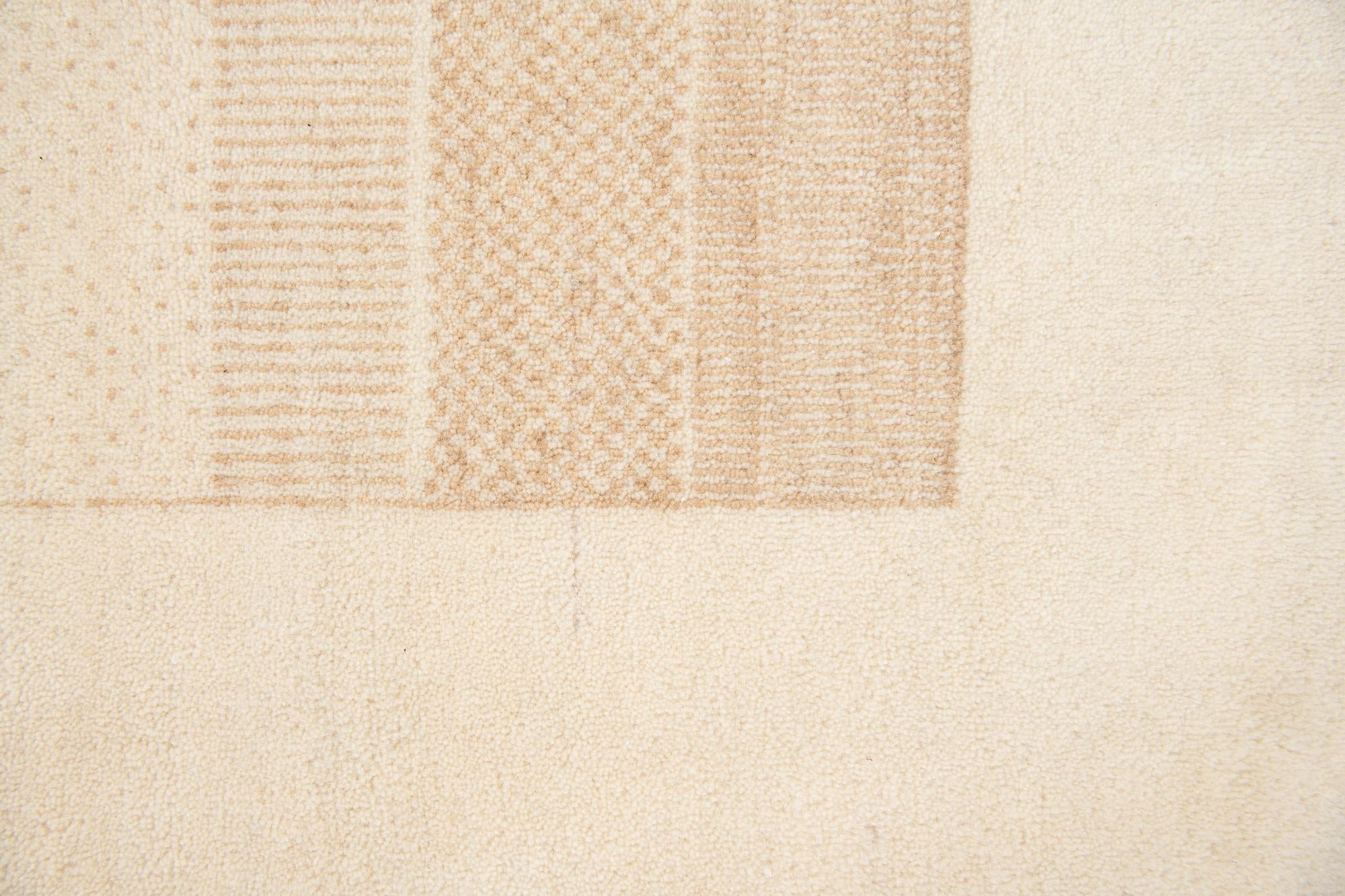 4' 10 x 6' 10 Hand Knotted Gabbeh Wool Rug
