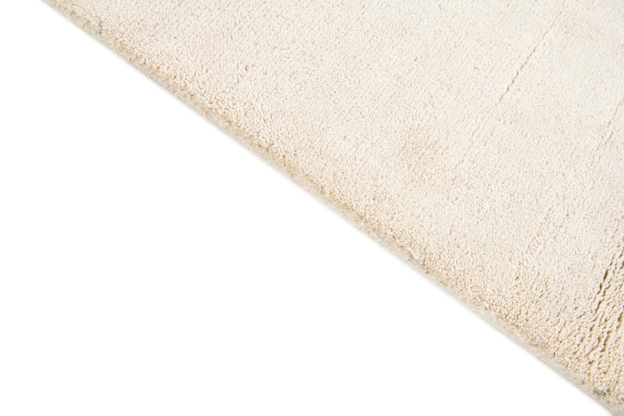 4' 1 x 6' Hand Knotted Gabbeh Wool Rug