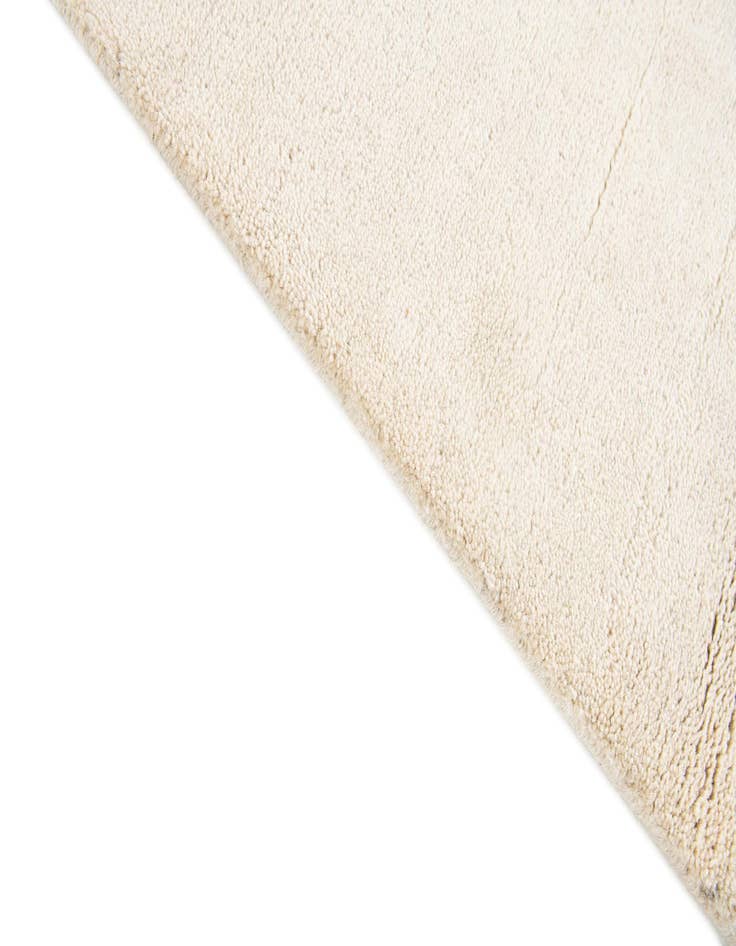 Detail image of 4' 1 x 6'  Hand Knotted Gabbeh Wool Rug