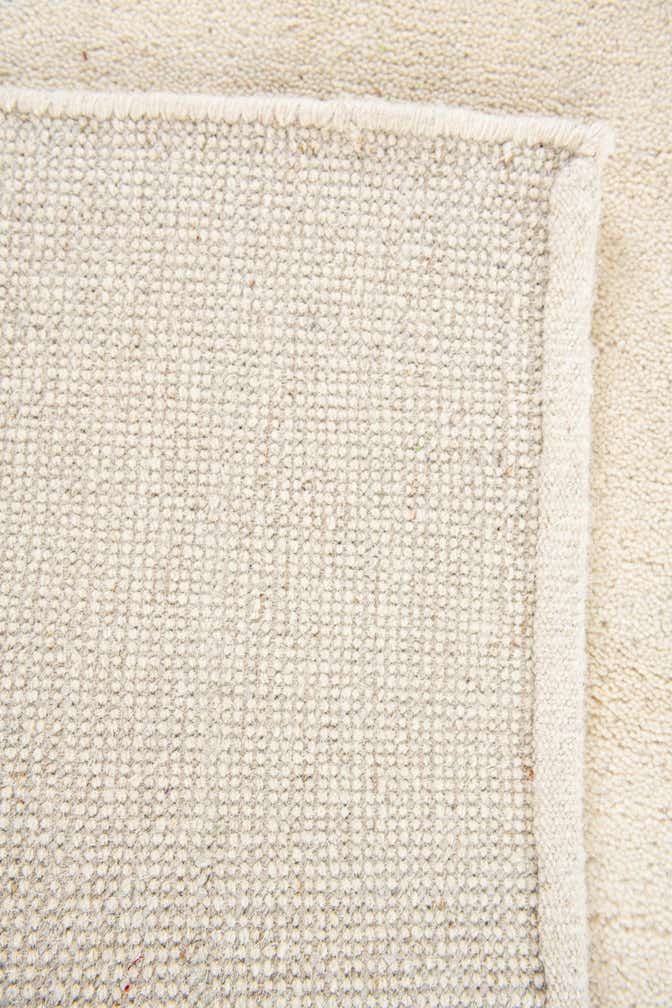 4' 1 x 6' Hand Knotted Gabbeh Wool Rug