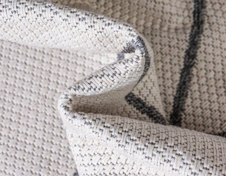 Detail image of 7' 5 x 10' Georgia Rug