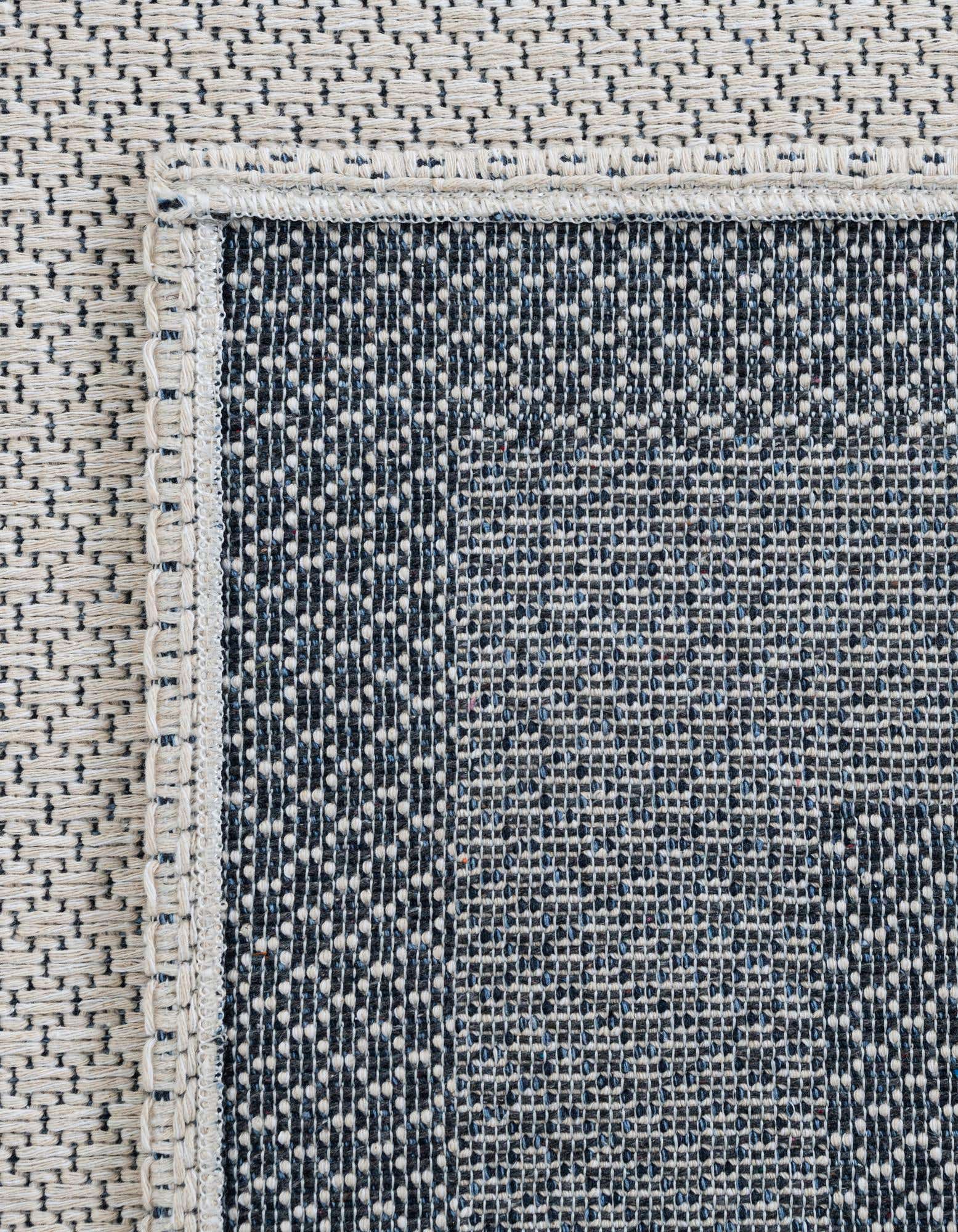 Detail image of 127cm x 185cm Georgia Rug