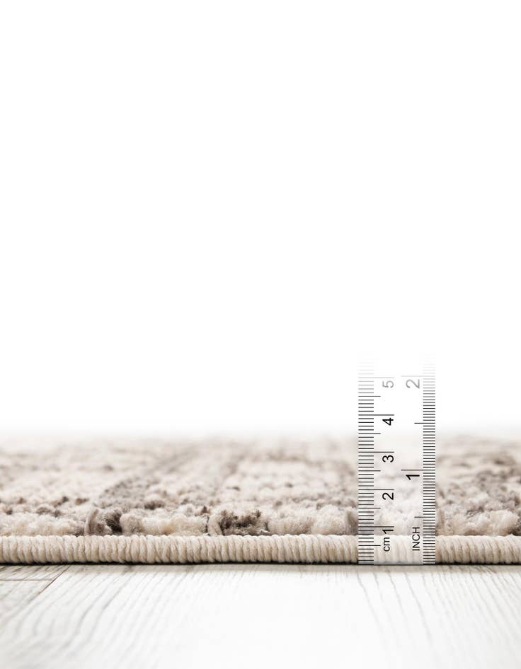 Detail image of 10' x 15' Grand Tradition Wool Rug