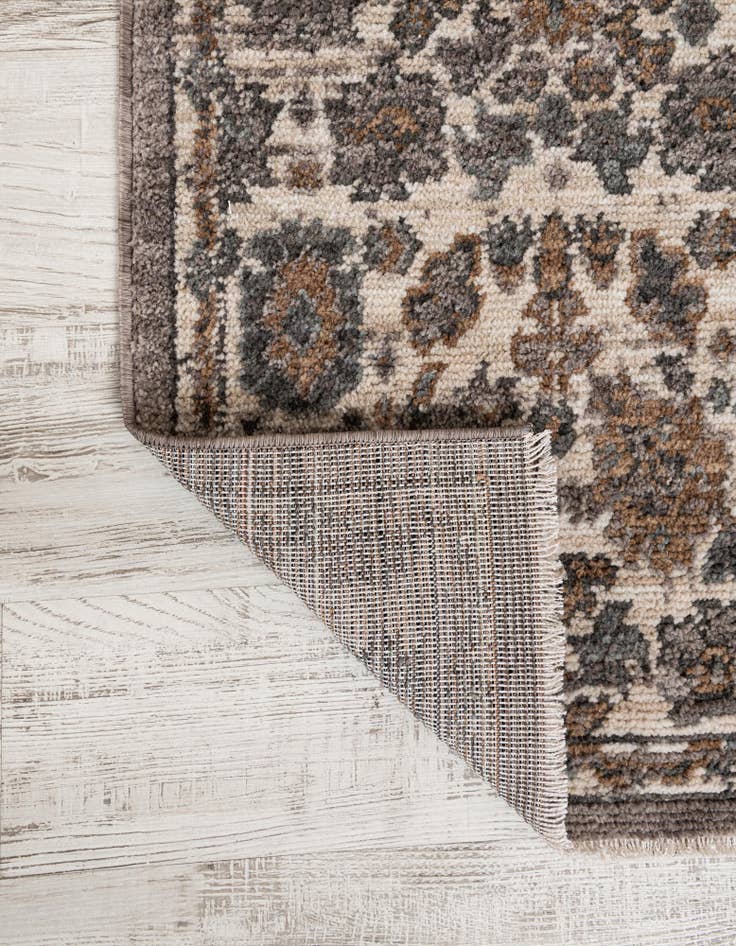 Detail image of 5' x 5' Grand Tradition Rug