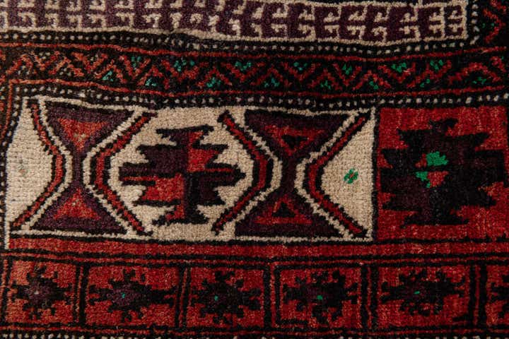 2' 5 x 4' 4 Hamedan Wool Rug