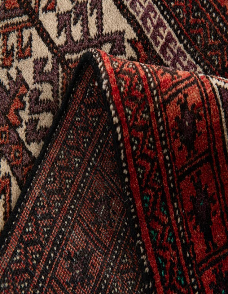 Detail image of 2' 5 x 4' 4 Hamedan Wool Rug
