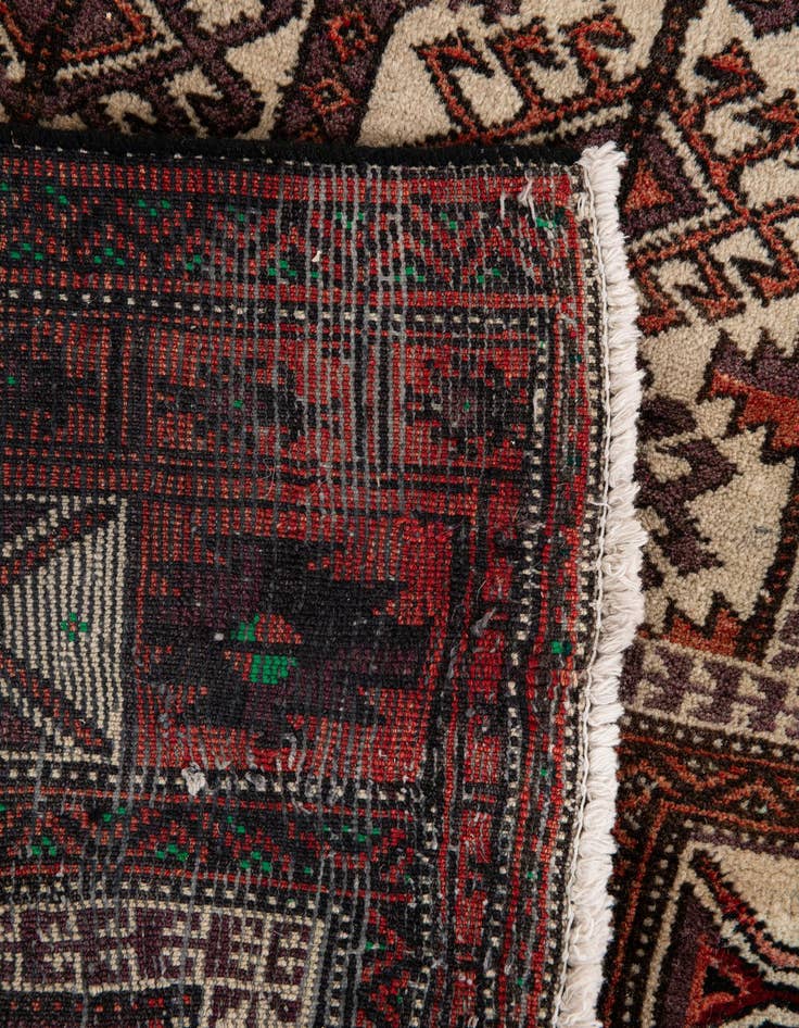 Detail image of 2' 5 x 4' 4 Hamedan Wool Rug