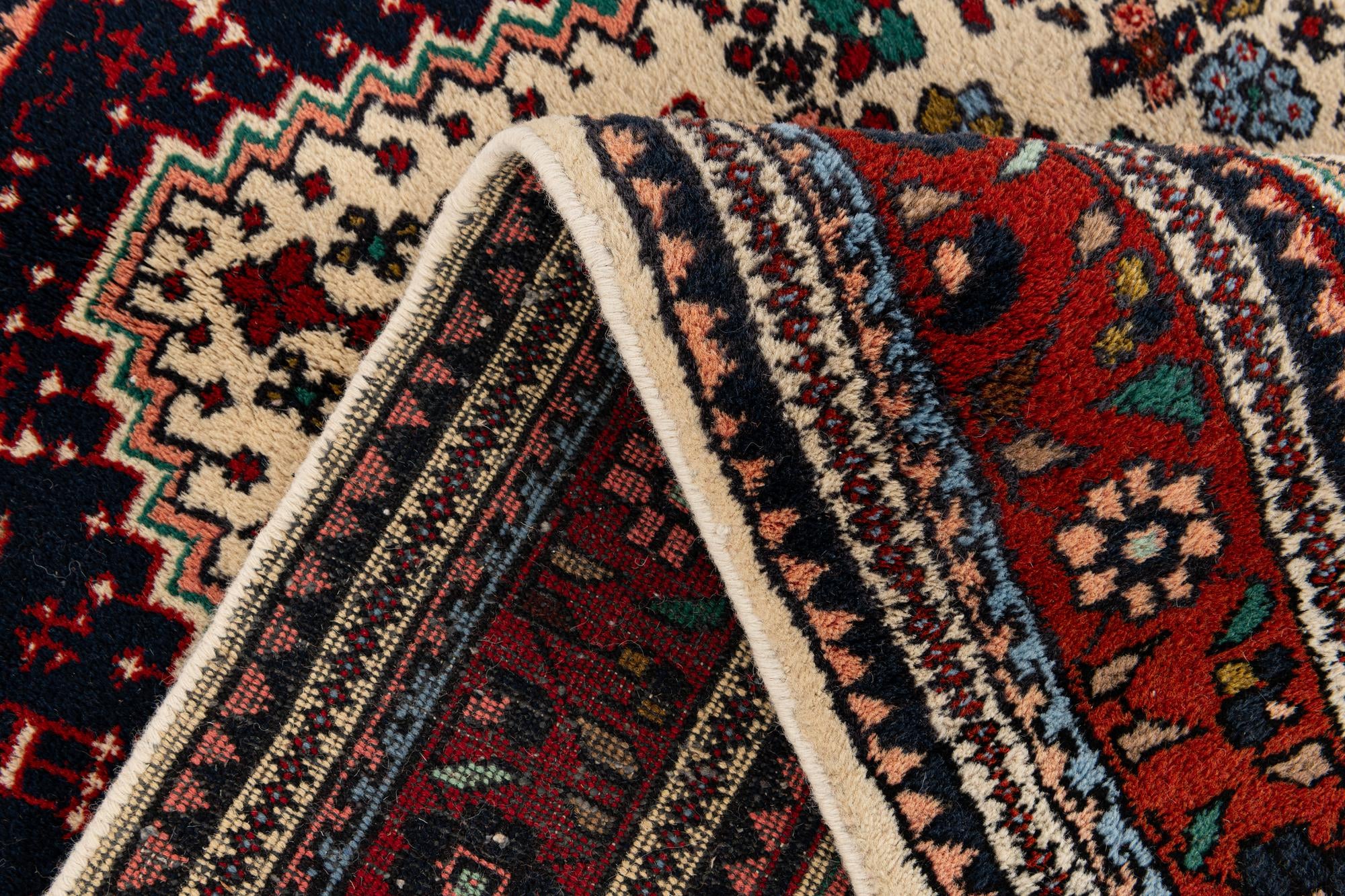 5' 7 x 7' 8 Hand Knotted Hamedan Wool Rug