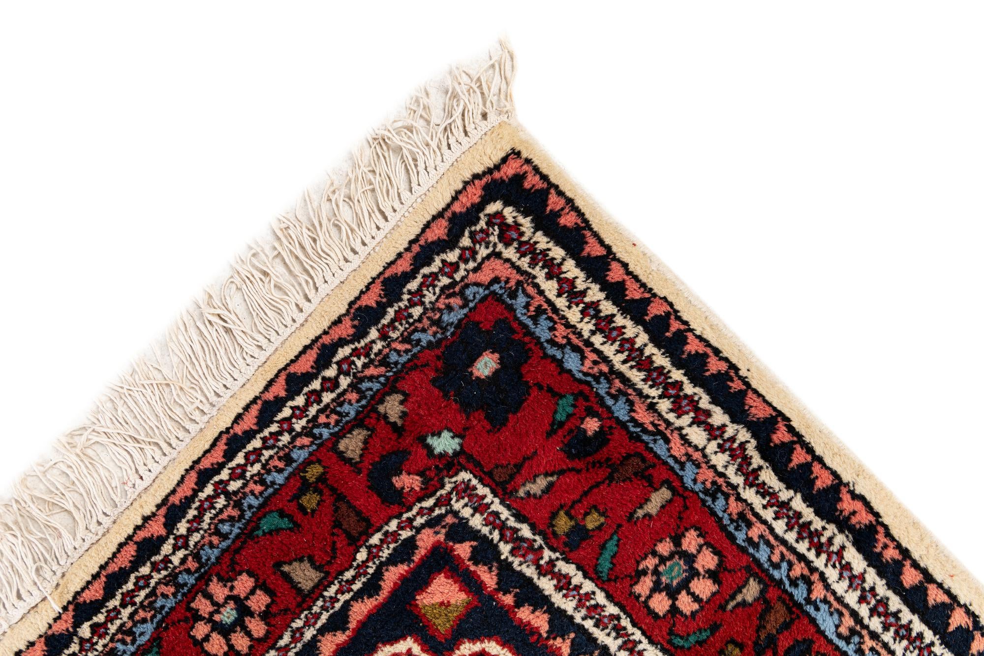 5' 7 x 7' 8 Hand Knotted Hamedan Wool Rug