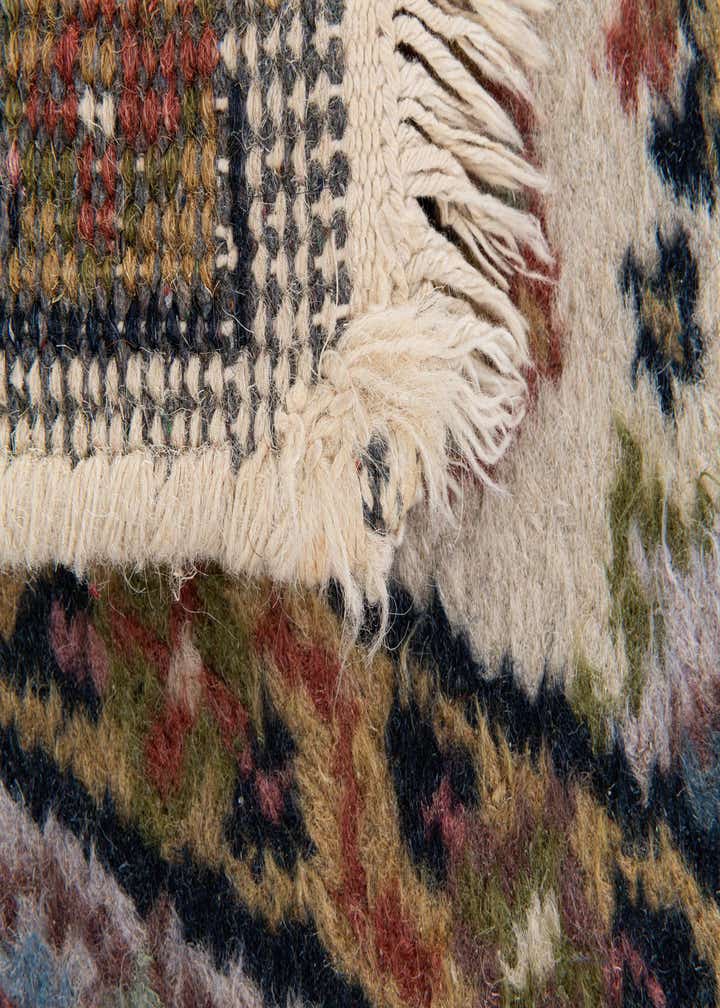 4' 1 x 6' 1 Hand Knotted Hamedan Wool Rug