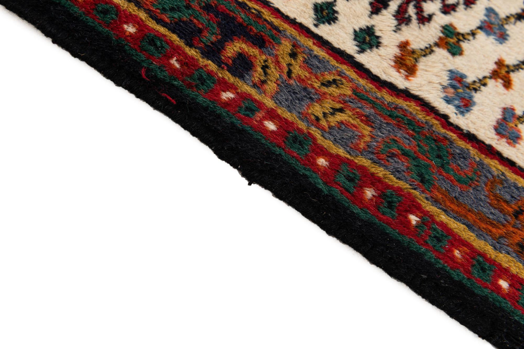 1' 11 x 2' 11 Hand Knotted Hamedan Wool Rug