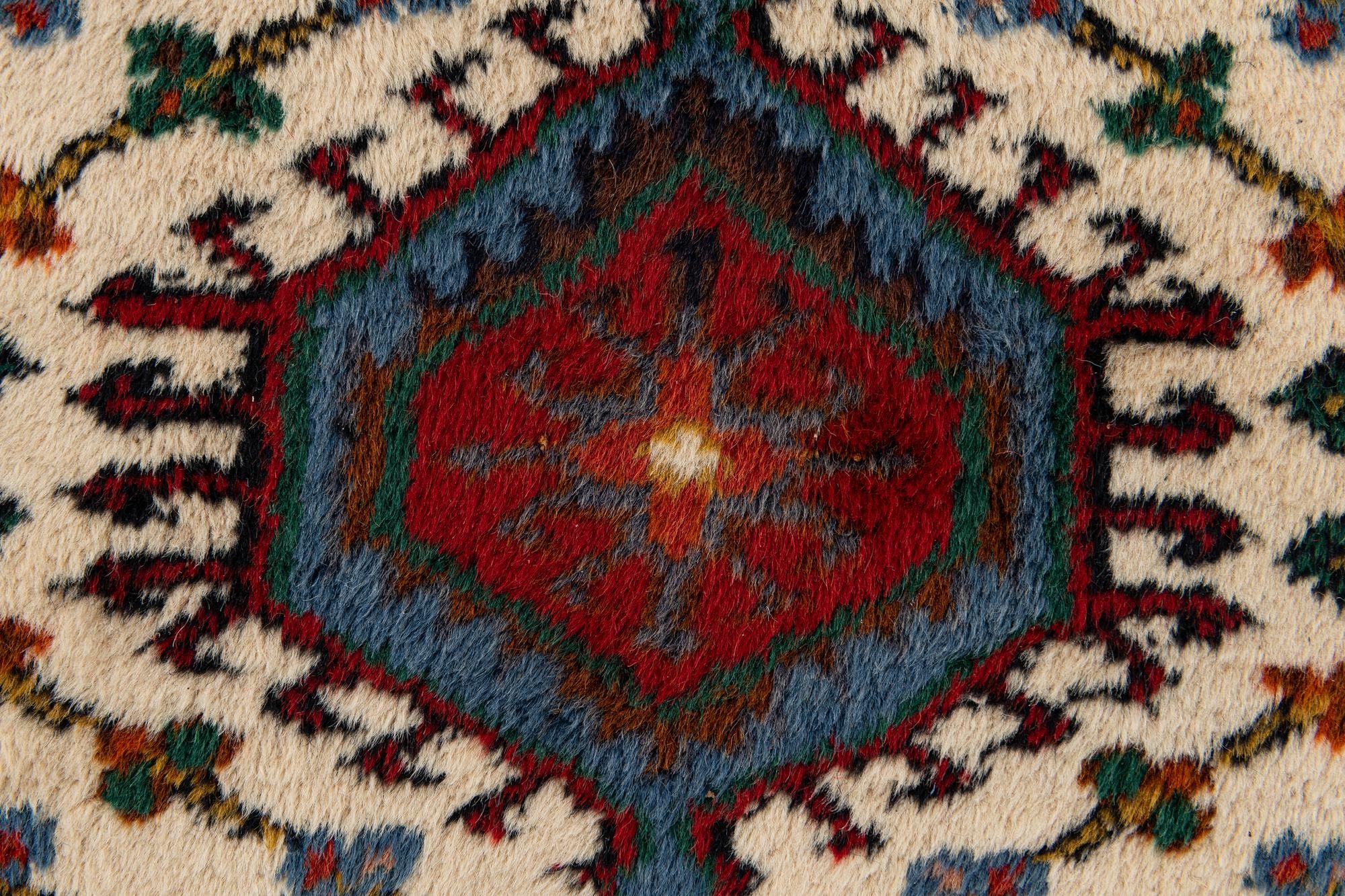 1' 11 x 2' 11 Hand Knotted Hamedan Wool Rug