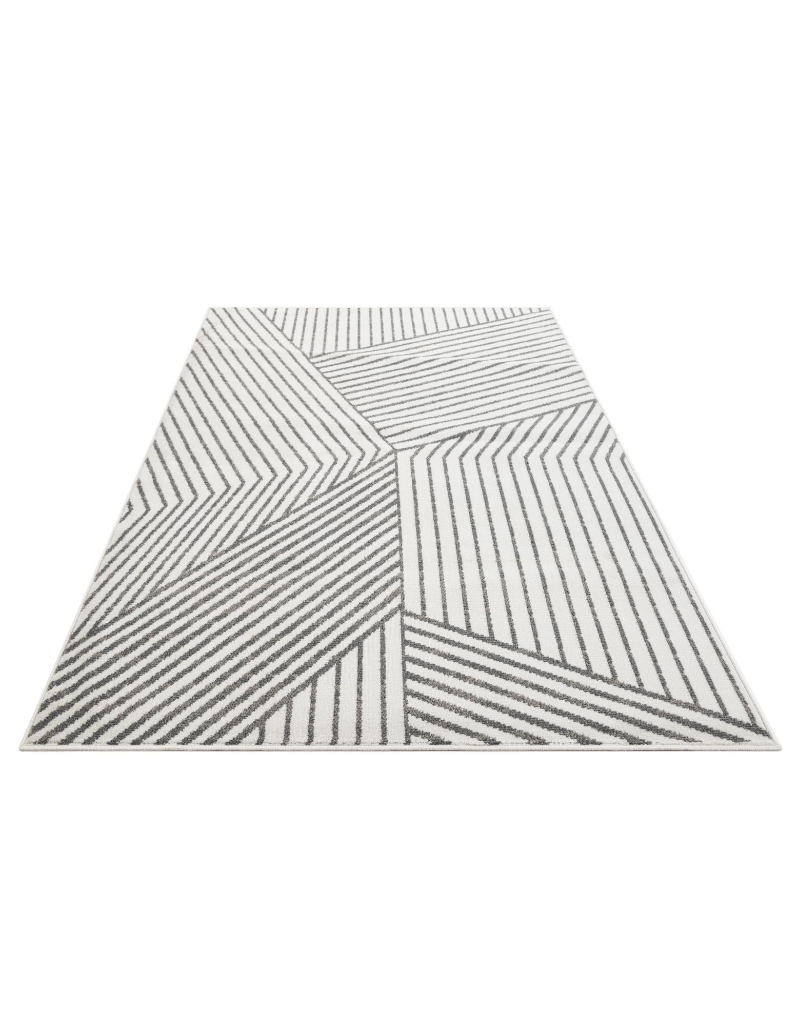 5' 3 x 7' 7 Hanahan Rug