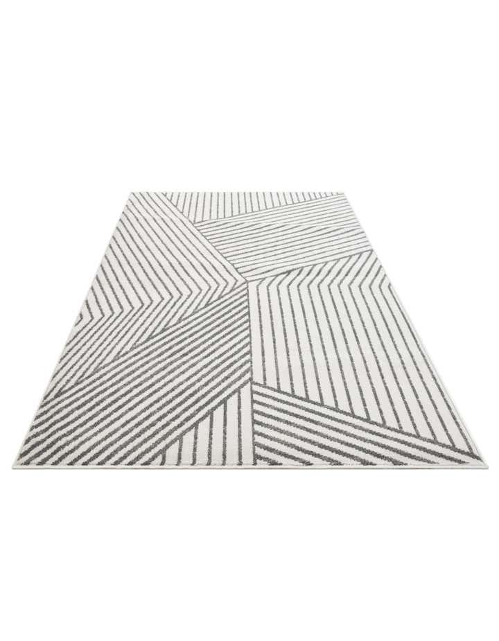 5' 3 x 7' 7 Hanahan Rug