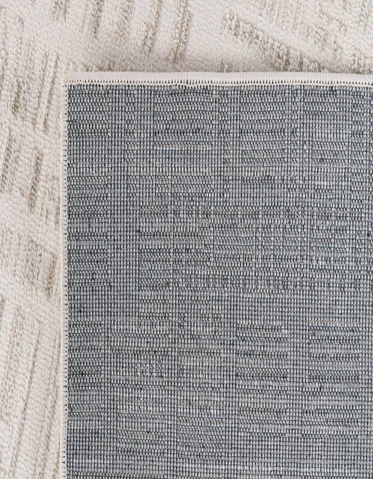 Detail image of 5' 2 x 7' 4 Hanahan Rug