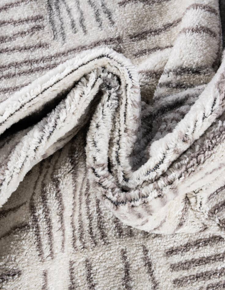 Detail image of 9' x 12' Hanahan Rug
