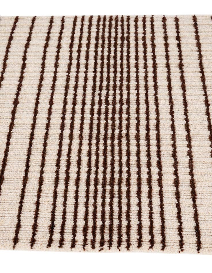 Detail image of 2' 2 x 3' 2  Hand Woven Hand Woven Chindi Cotton Wool Rug