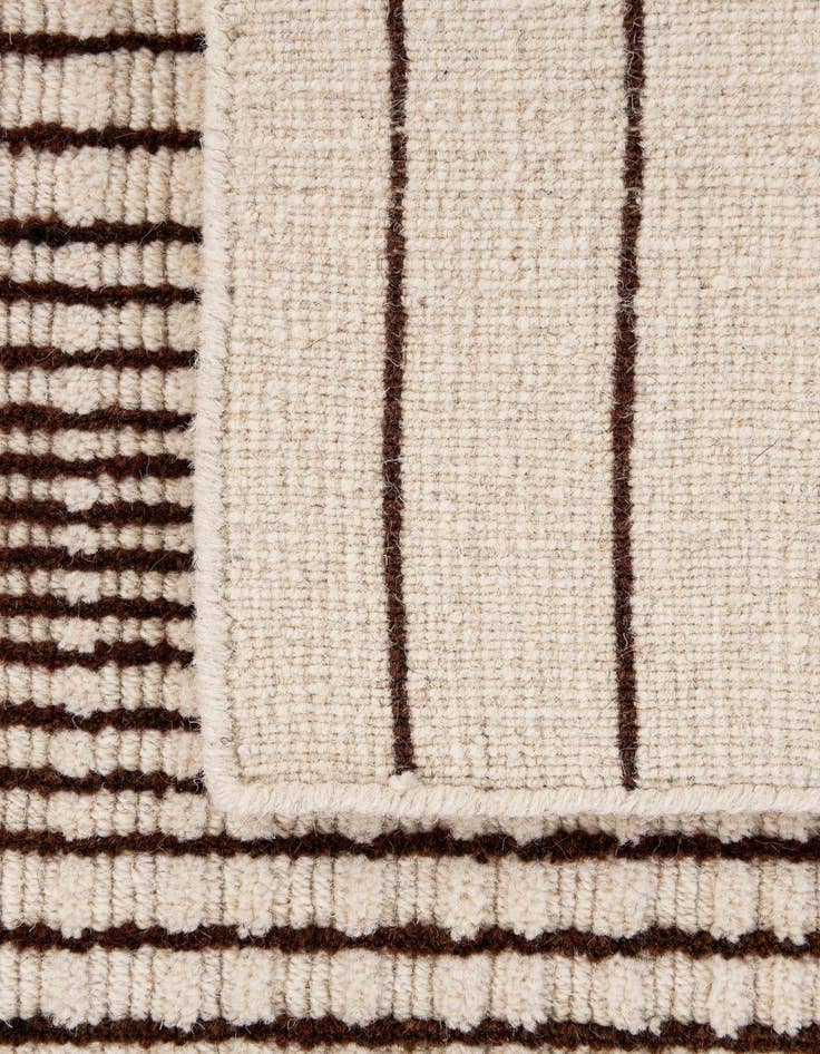 Detail image of 2' 2 x 3' 2  Hand Woven Hand Woven Chindi Cotton Wool Rug