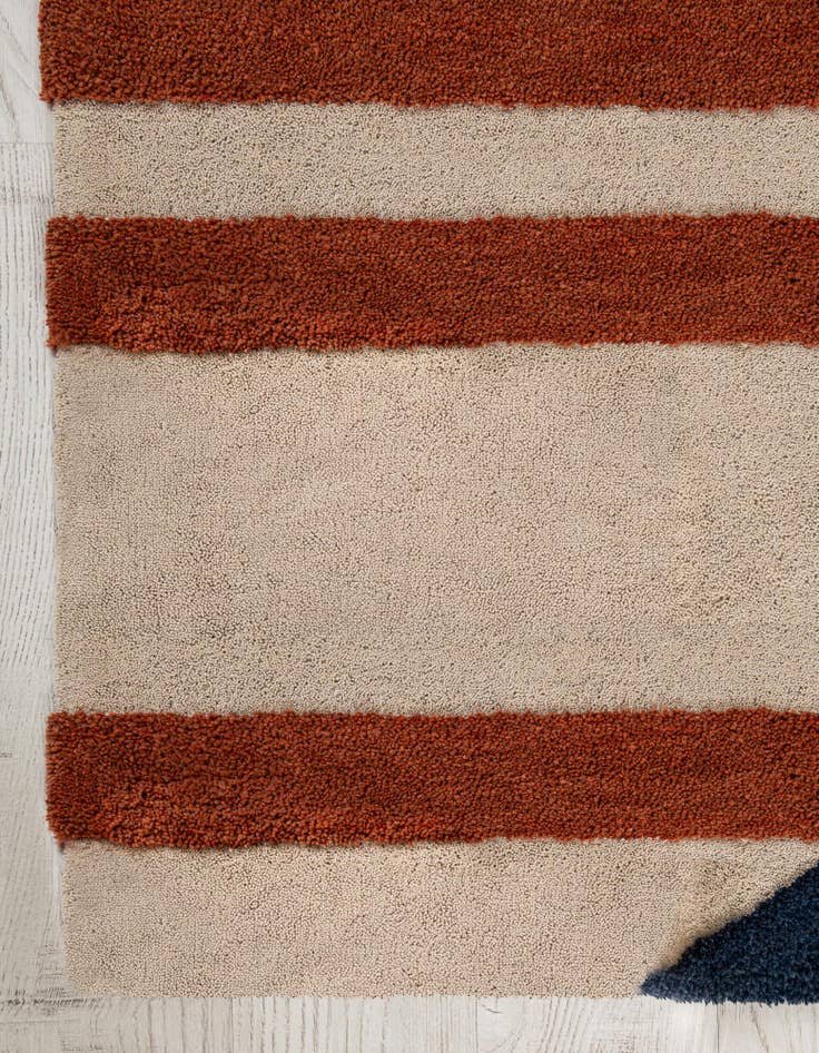 Detail image of 7' 10 x 10' Handtufted Wool Rug