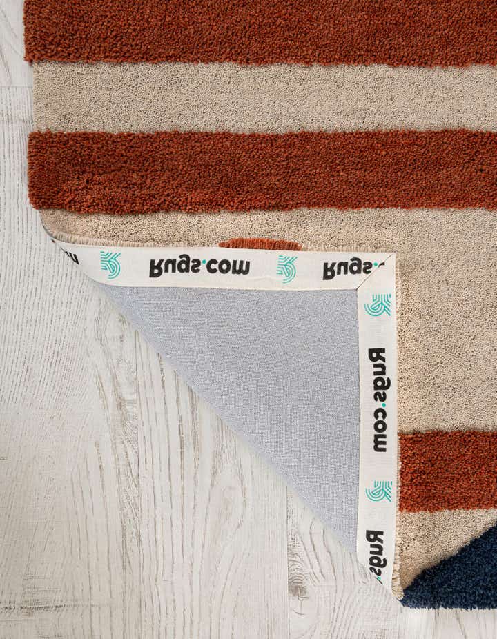 7' 10 x 10' Handtufted Wool Rug