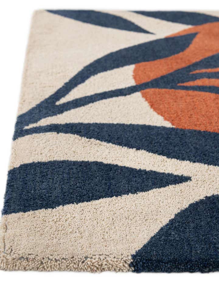 4' 1 x 6' 1 Handtufted Wool Rug