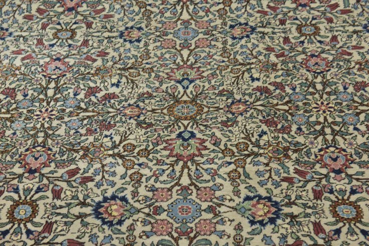 Detail image of 6' 9 x 9' 5 Hand Knotted Hereke Oriental Wool Rug