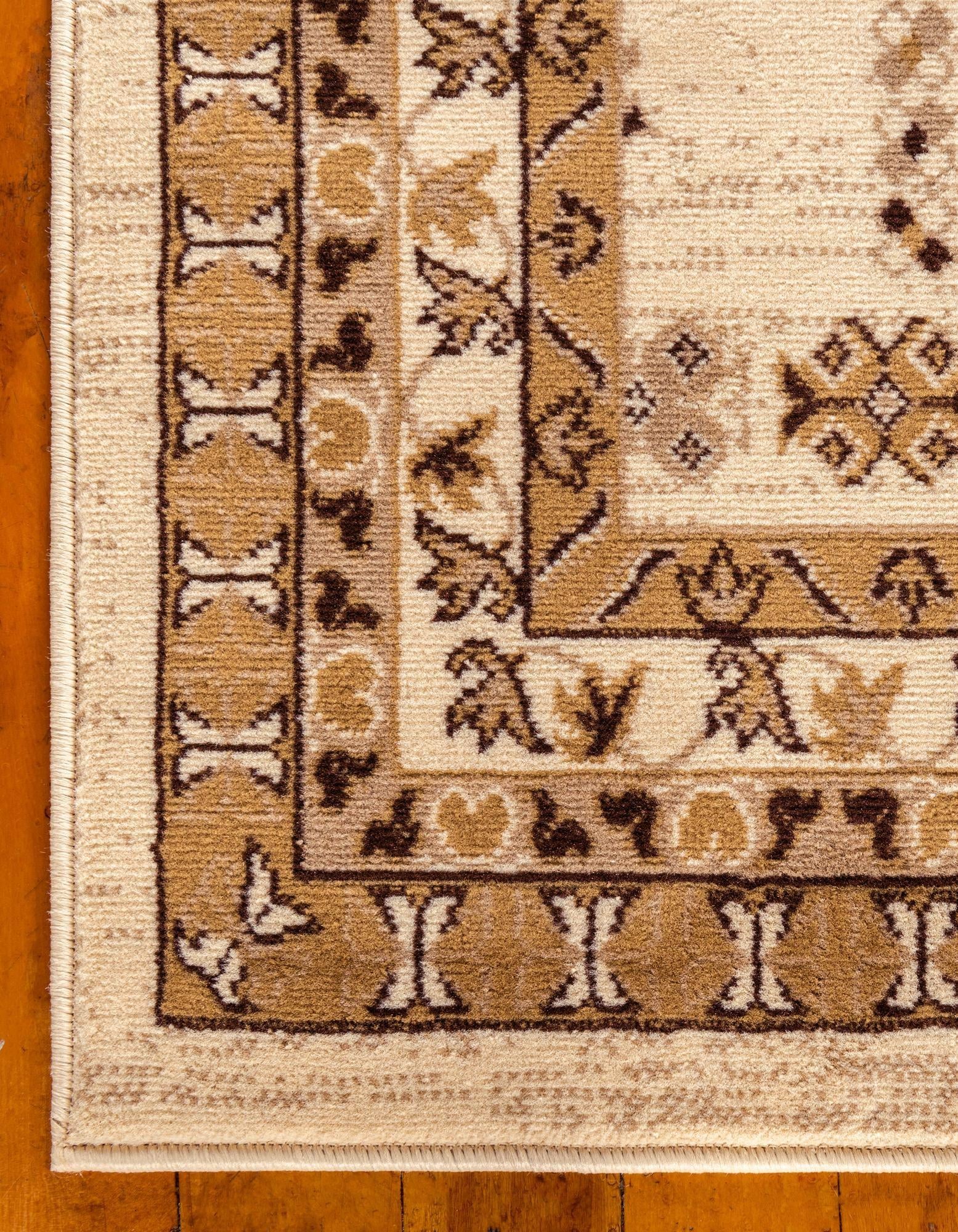 7' 10 x 10' Heris Rug