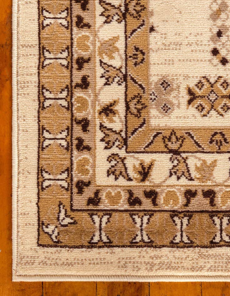 Detail image of 5' 3 x 8' Heris Rug