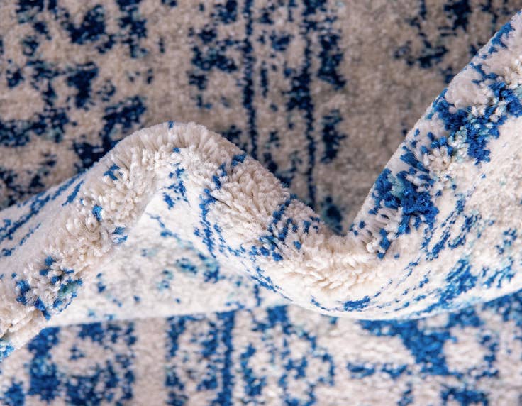 Detail image of 8' x 10' Heritage Rug