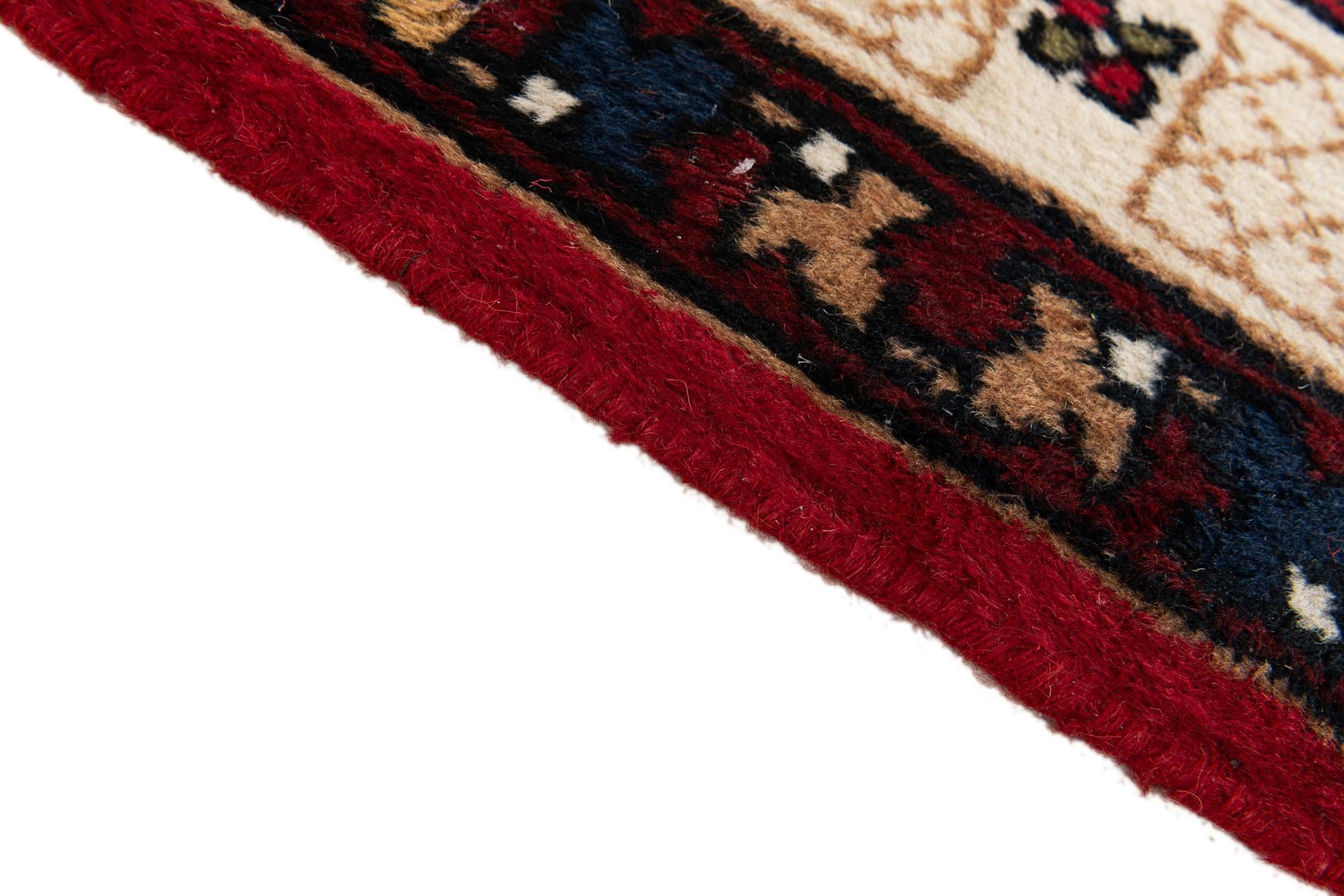 2' x 3' Hand Knotted Heriz Wool Rug