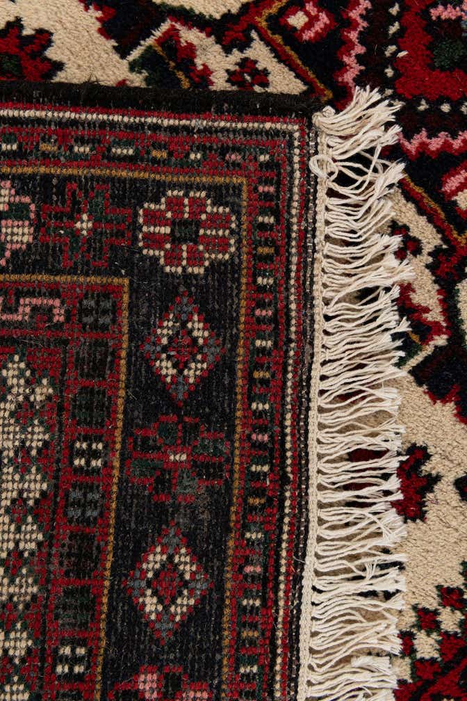 3' 1 x 5' 2 Hand Knotted Heriz Wool Rug
