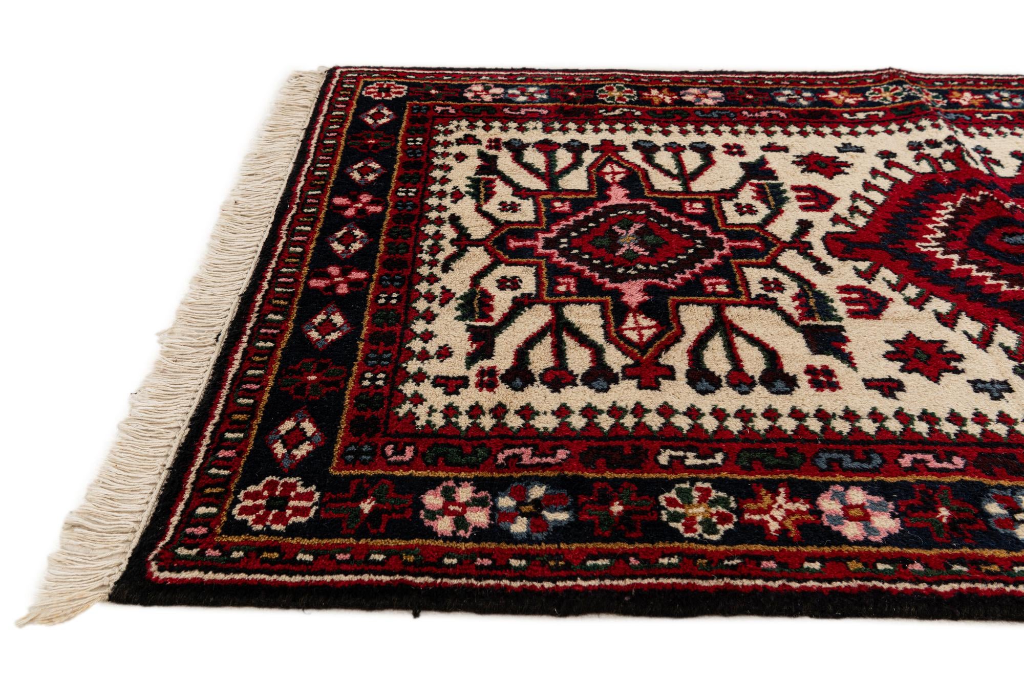 3' 1 x 5' 2 Hand Knotted Heriz Wool Rug