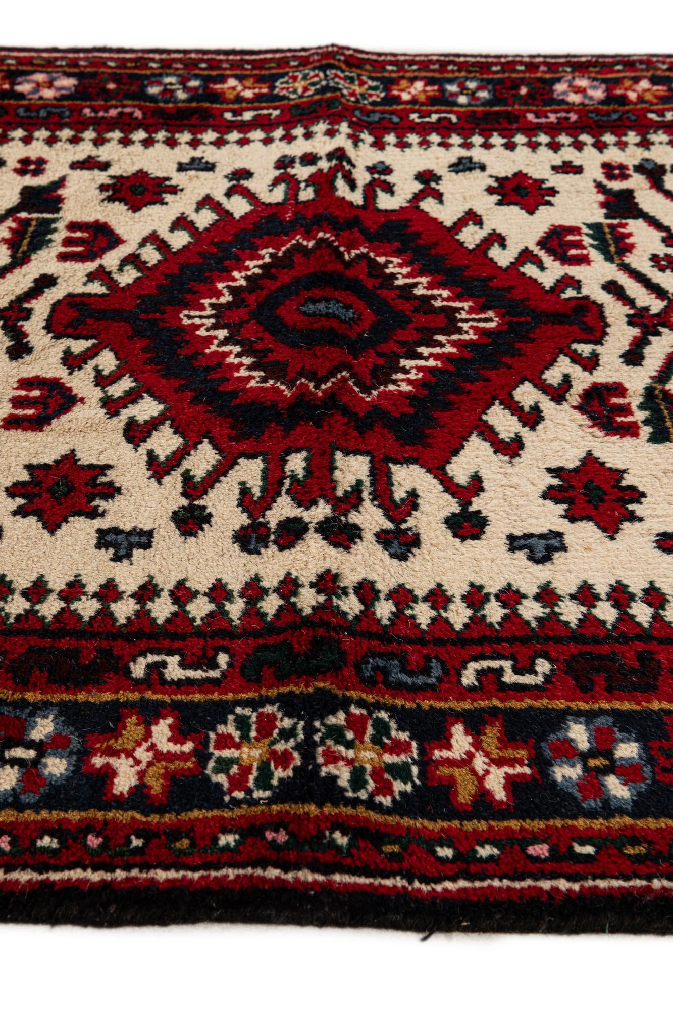 3' 1 x 5' 2 Hand Knotted Heriz Wool Rug