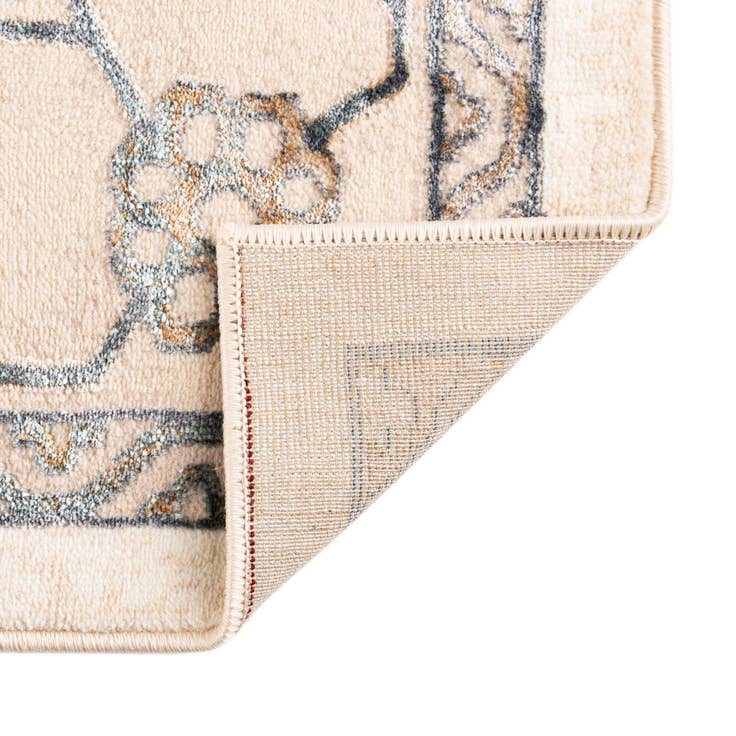 Detail image of 3' 3 x 5' 3 Highbury Rug