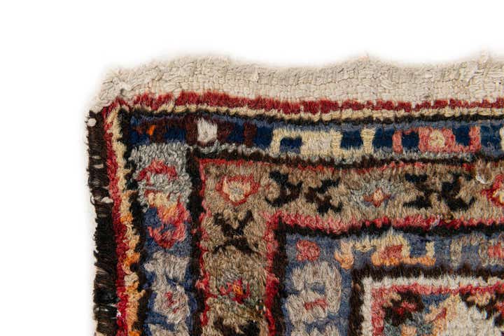 2' 4 x 3' 11 Hand Knotted Hossainabad Wool Rug