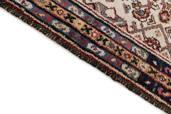 2' 4 x 3' 11 Hand Knotted Hossainabad Wool Rug