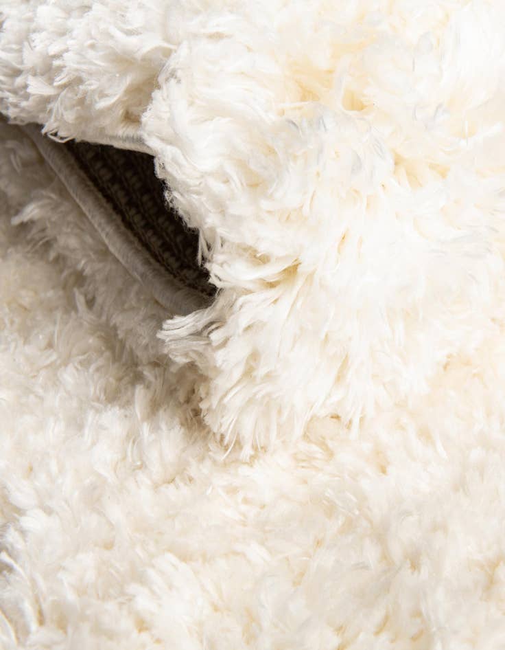 Detail image of 2' x 3' 7 Infinity Shag Rug