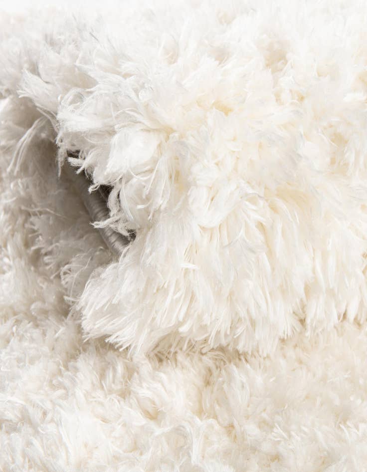 Detail image of 2' x 3' 7 Infinity Shag Rug