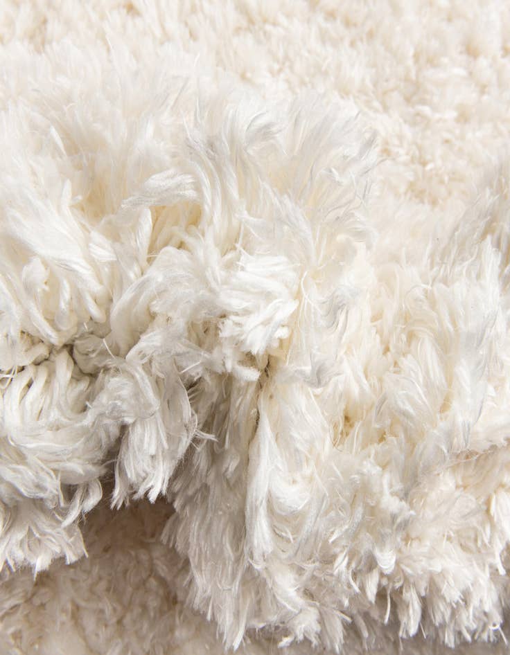 Detail image of 2' x 3' 7 Infinity Shag Rug