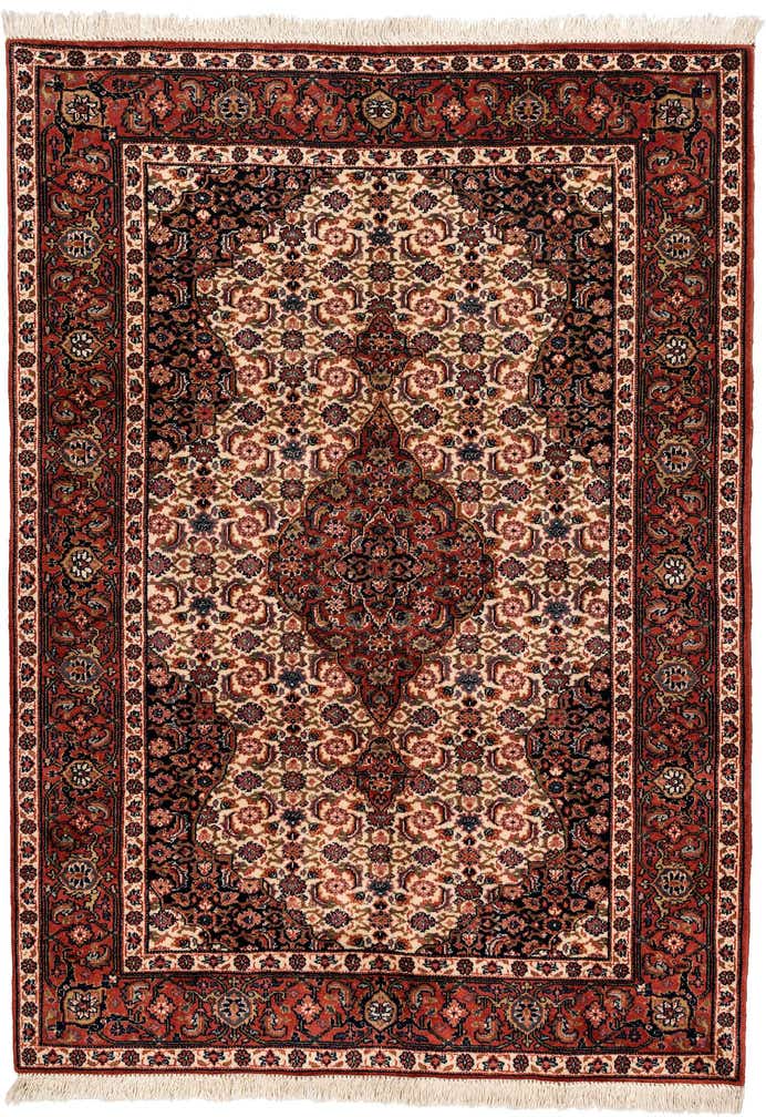 4' 5 x 6' 1 Hand Knotted Isfahan Wool Rug