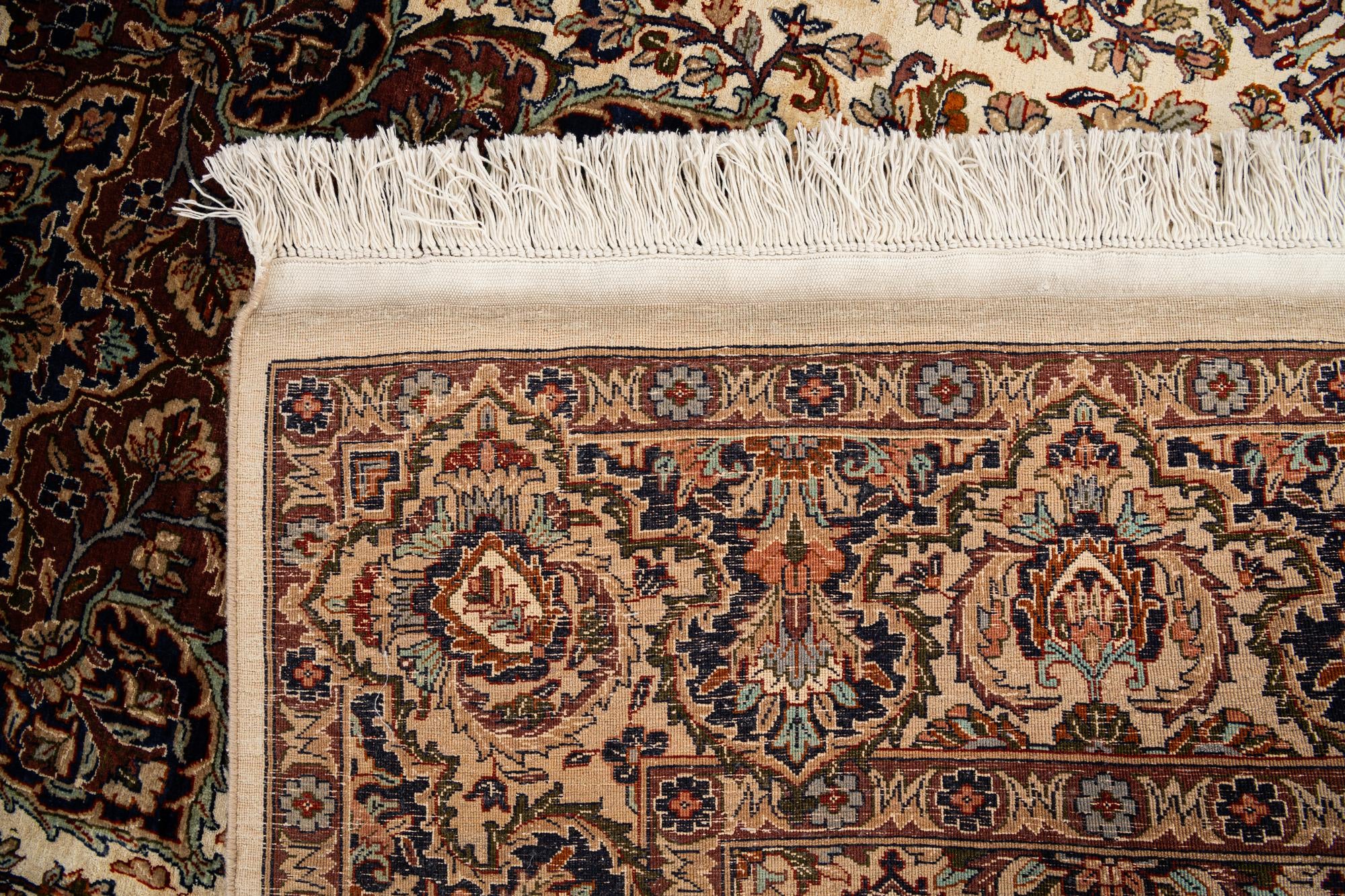 6' x 9' 10 Hand Knotted Isfahan Oriental Rug