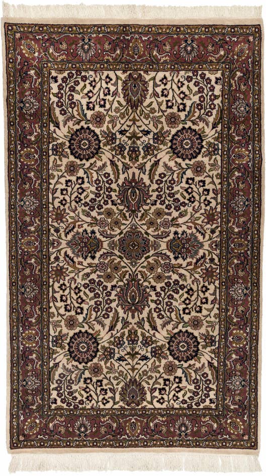 Detail image of 4' x 6' 8 Hand Knotted Isfahan Wool Rug