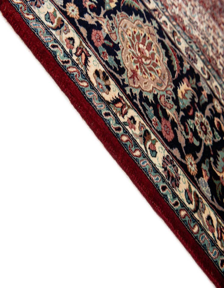 Detail image of 7' 1 x 10' 2 Hand Knotted Isfahan Oriental Wool Rug