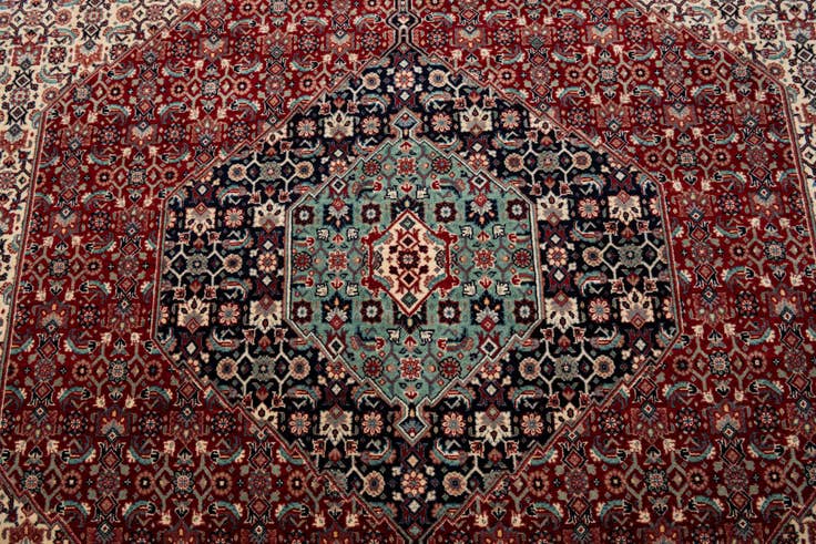 Detail image of 7' 1 x 10' 2 Hand Knotted Isfahan Oriental Wool Rug