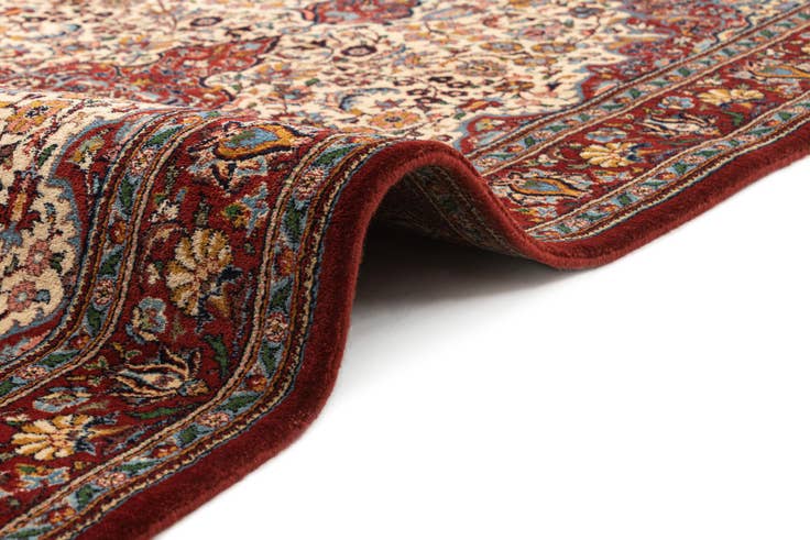 Detail image of 4' x 6' 8 Hand Knotted Isfahan Wool Rug